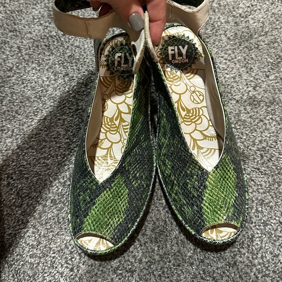 Fly London snakeskin print wedge - Picture 4 of 7